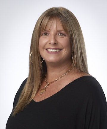 Lisa Earnhardt